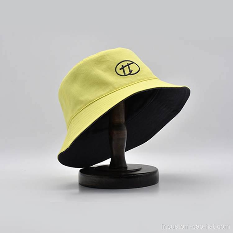 Chapeau de godet à double côtés avec logo brodé