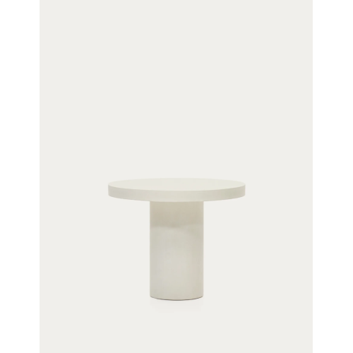 Runder Tisch aus weißem Zement