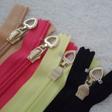 Sale heart-shape and O ring zipper slider