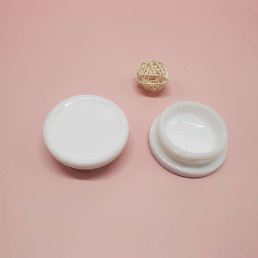 Round Cosmetic Sample Containers Jpg