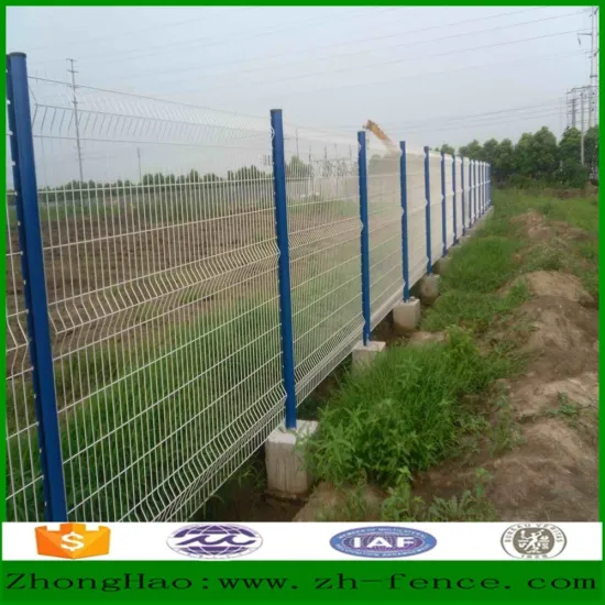 Hot sale PVC coated/powder coated 3D triangle bending fence