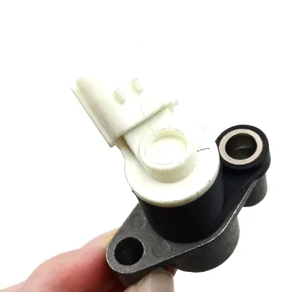 LAND ROVER Crankshaft Position Sensor/Camshaft Position Sensor NSC100760SLP