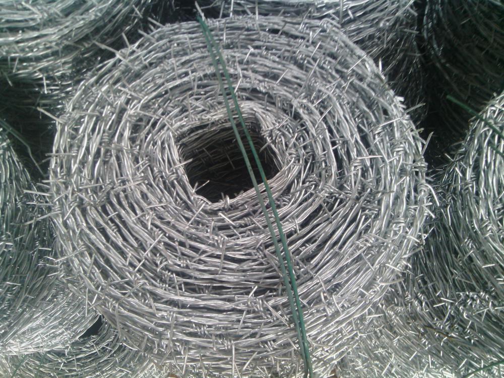 lowest price galvanized and pvc coated barbed wire