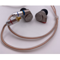 Cable desmontable de alta fidelidad en la oreja los auriculares
