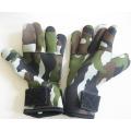 Camouflage blind useful neoprene glove