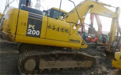 Used Komatsu Crawler Excavator Komatsu PC200