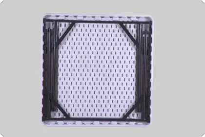 Foldable plastic mahjong table