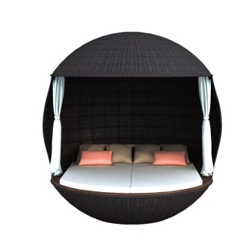 Outdoor Rattan Sun Day Bed for Patio Gardens