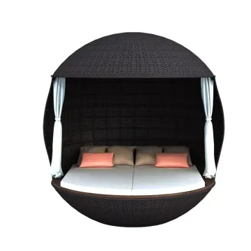 Outdoor Rattan Sun Day Bed for Patio Gardens