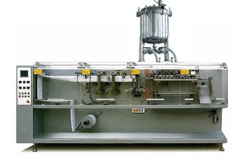 Automatic horizontal liquid packing machine