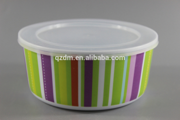 Round Plastic Bowl With Lid