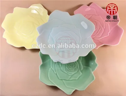 Japanese style porcelain dinnerware celadon in flower shape