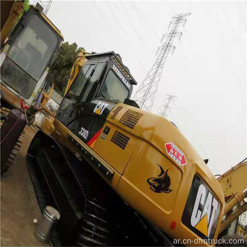 تستخدم حفارة CAT 330DL