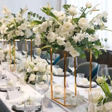 Supporto fiore in metallo oro alto per centrotavola per matrimoni
