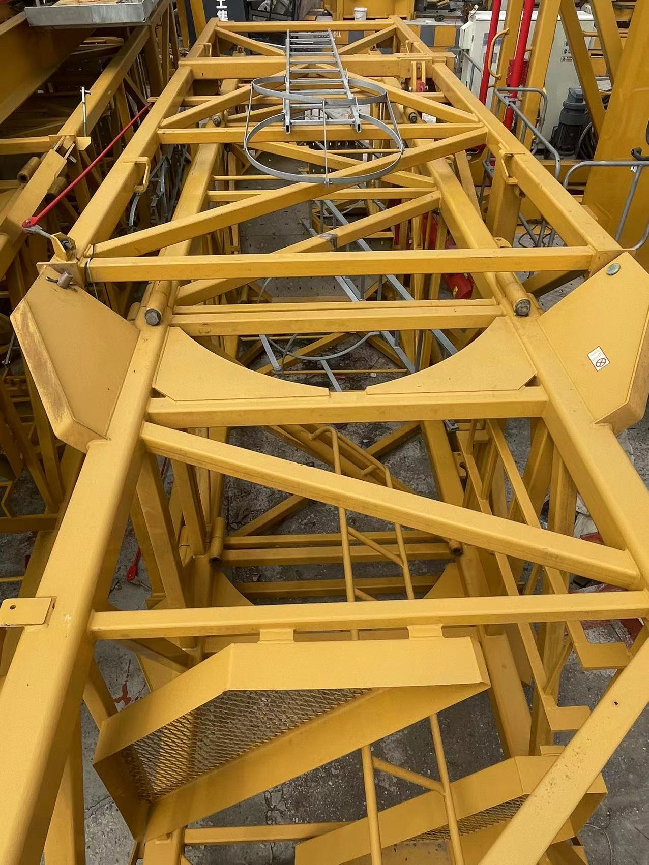 xcmg-used-crane-top-section-closeup xcmg-used-crane-top-section-closeup