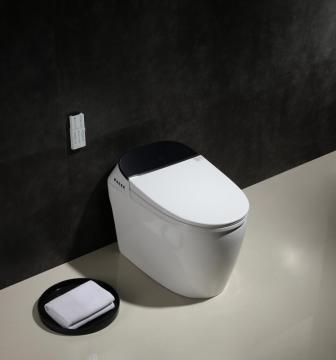 New design modern automatic sensor flushing smart toilet