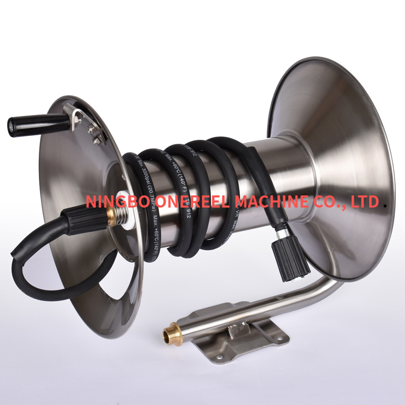 Wall-Mounted Watering Hose Storage Reel (2)