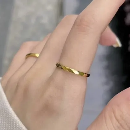 High End Prismatic Titanium Steel Waterproof Non Oxidizing Ring