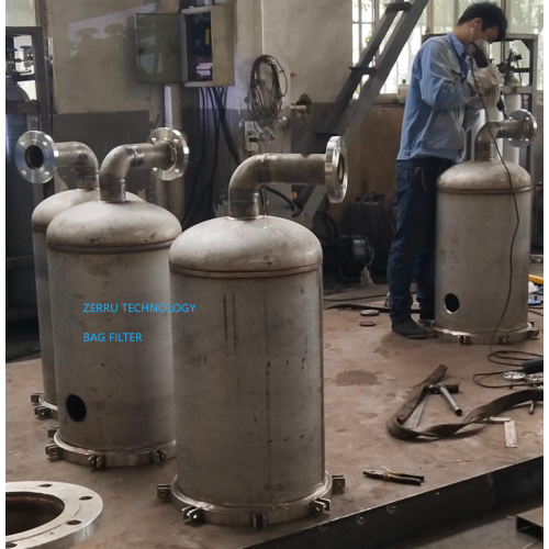 Bag filter with three bags