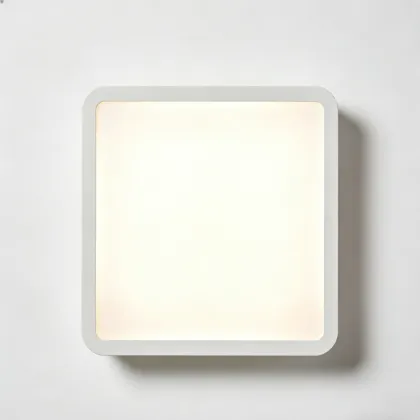 Ceiling light with smooth illumination