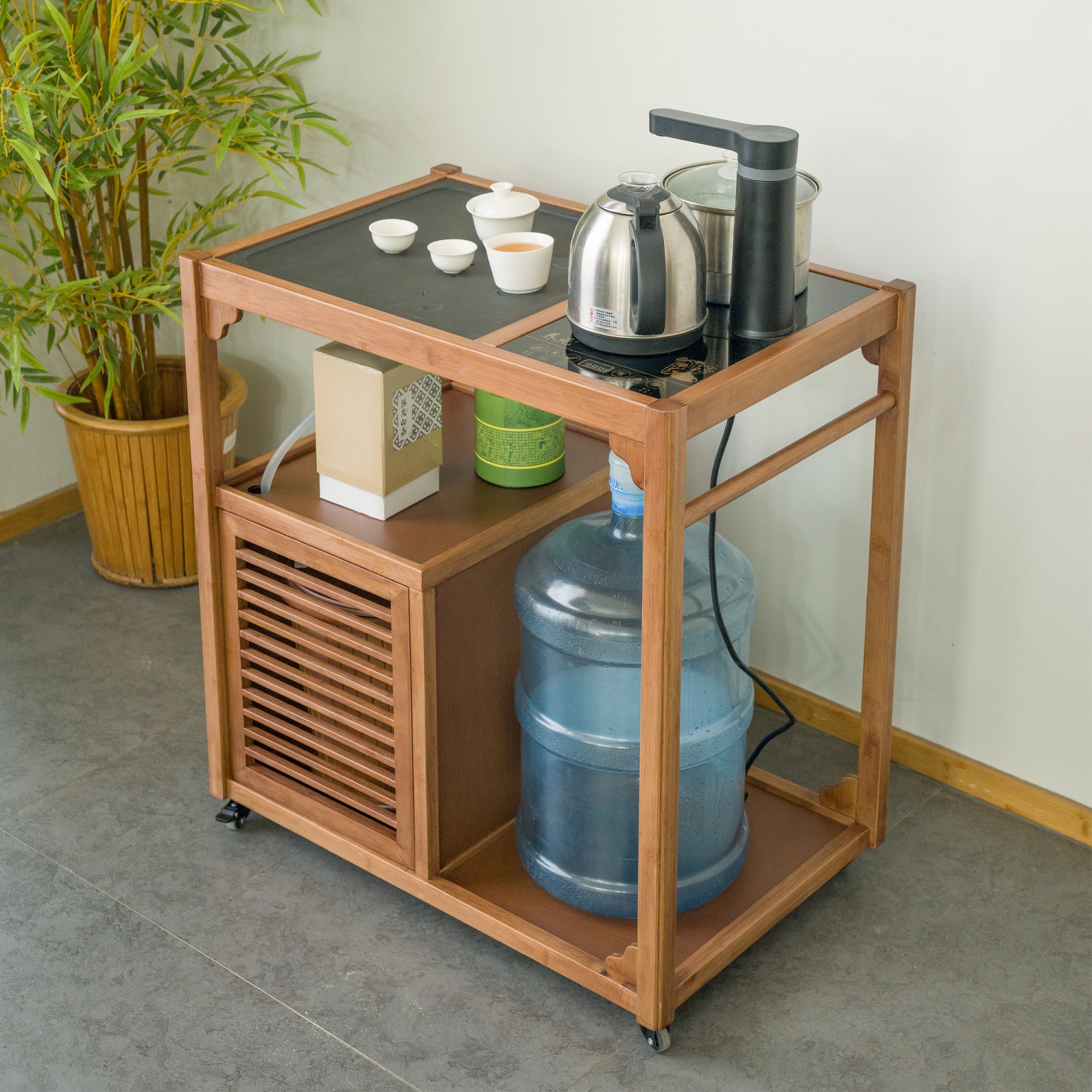 Мобильная бамбуковая тележка