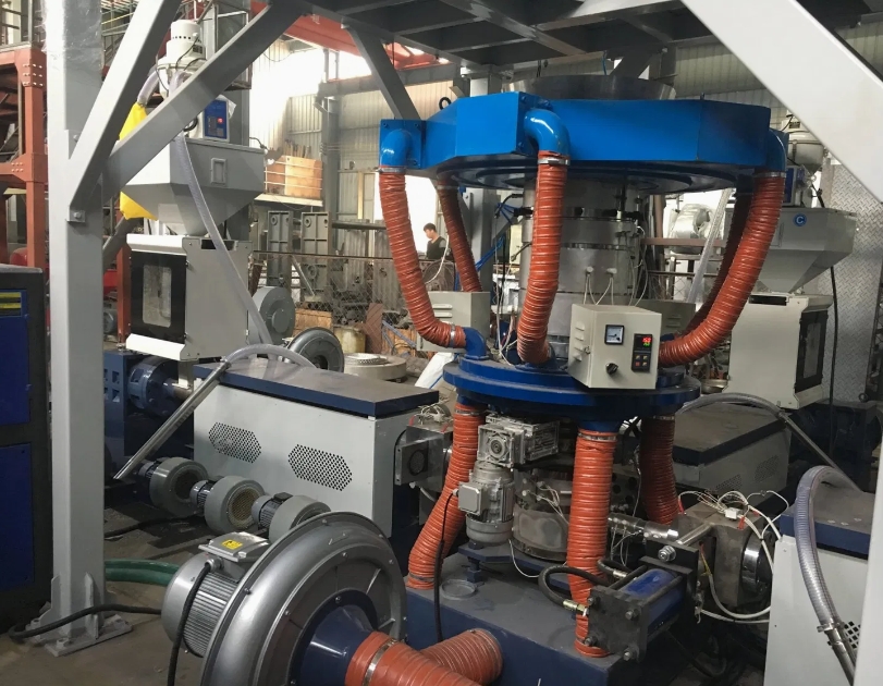 מכונת ניפוח סרטי פלסטיק 3 שכבות