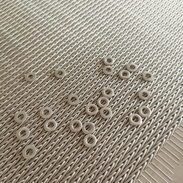 Stainless Steel Herringbone Encryption Wire Mesh Conveyor Belt