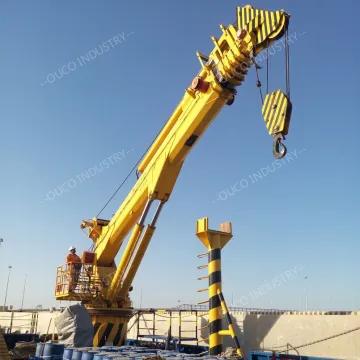OUCO custom 4T30M hydraulic telescopic marine crane, large ship crane operation stable