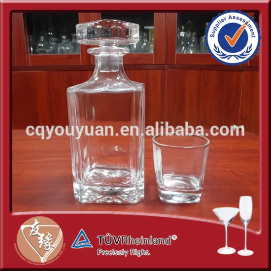 vodka liquor whisky wine decanter cheap wholesale 750ml cork lid super flint crystal clear glass bottle with glass