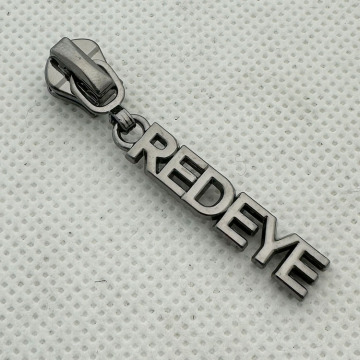 Customized Handbag Hardware: Zipper Tags, Embossed Logos, Designer Shoe Accessories - Zipper Pullers, Nylon Sliders, and Charms