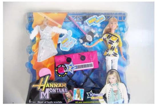 HM DOLL+MUSICAL INSTRUMENT+CLOTHES