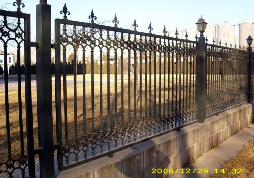 Factory Supply Ornamental Fence in Good Quality