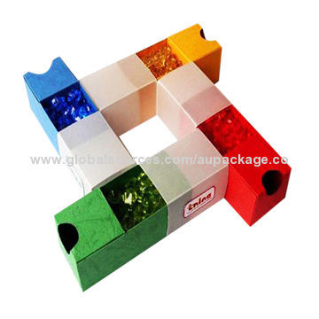 Plastic boxes, choice of four colors