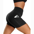 Frauen trainieren Yoga -Shorts