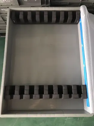 Foaming Internal Material Design Turnover Box Dust Curtain