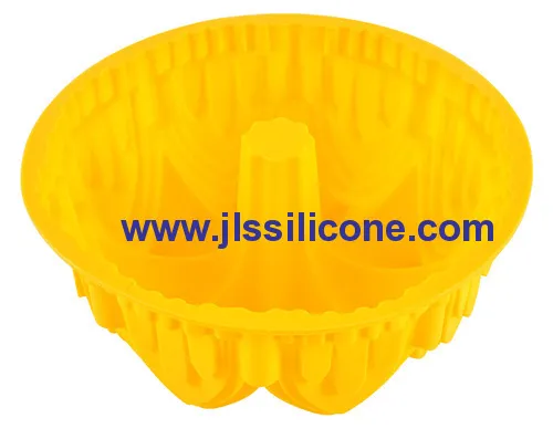 Bright Yellow 9 Inch Silicone Bundt Cake Baking Molds Big Bundt Bake Pan 