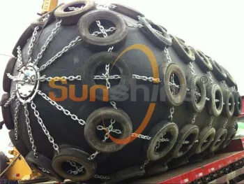 Foam Filled Fenders with Chain and Tyre Net