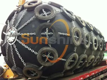 Foam Filled Fenders with Chain and Tyre Net