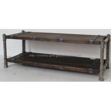 ANTIQUE WOODEN table