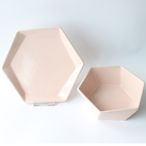 Ensembles de conception modernes Ensembles de vaisselle rose Polygonal Table Varelle 24 ensembles de vaisselle glacée colorée