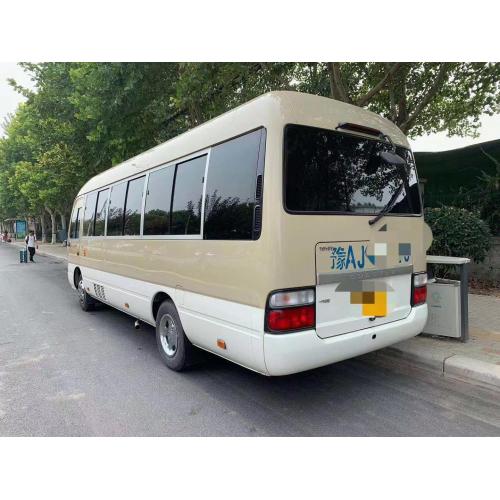 DIGUNAKAN Toyota Coaster 20 kursi Bensin 3TR