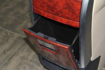 Vellfire and Alphard armrest boxes with refrigerator