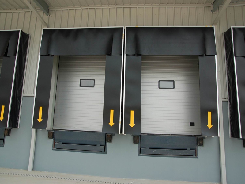 Mechanical Retractable Loading Dock Shelter