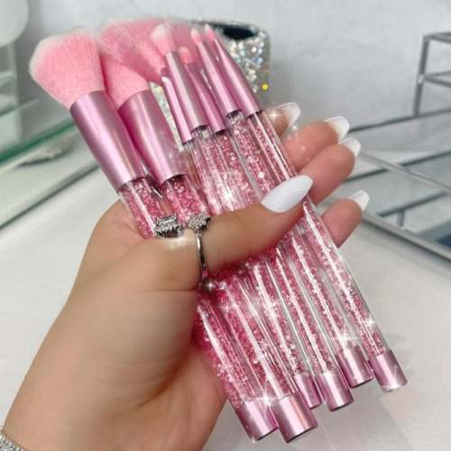 Makeup brushes