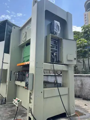 400 Tons Taiwan SEYI SNS2-400 Solid Frame Crank Punch Machine