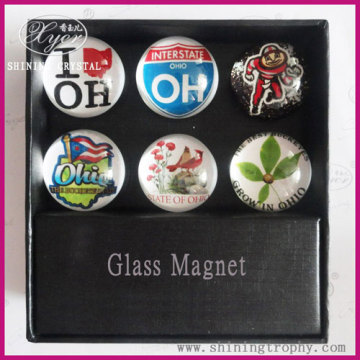 Magnet peti sejuk kaca yang bergaya