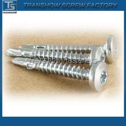 Torx pan head drilling screws with wing
