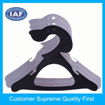 sale plastic clothes hangers