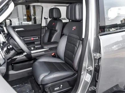 Plug-in hybrid off-road vehicle Jetour ShanhaiT2