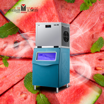Macchina per produttori di ghiaccio in fila da 500 kg con copertura di isolamento: soluzione di grande capacità per esigenze commerciali